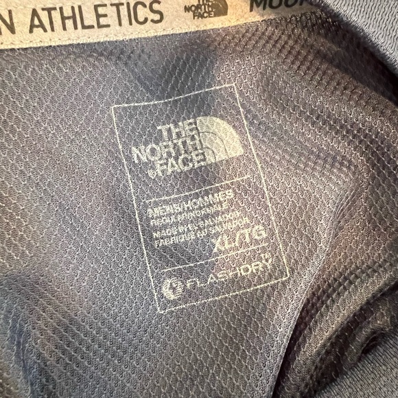 NWT The North Face Mens Blue Short Sleeve Shirt Size XL - Picture 10 of 14